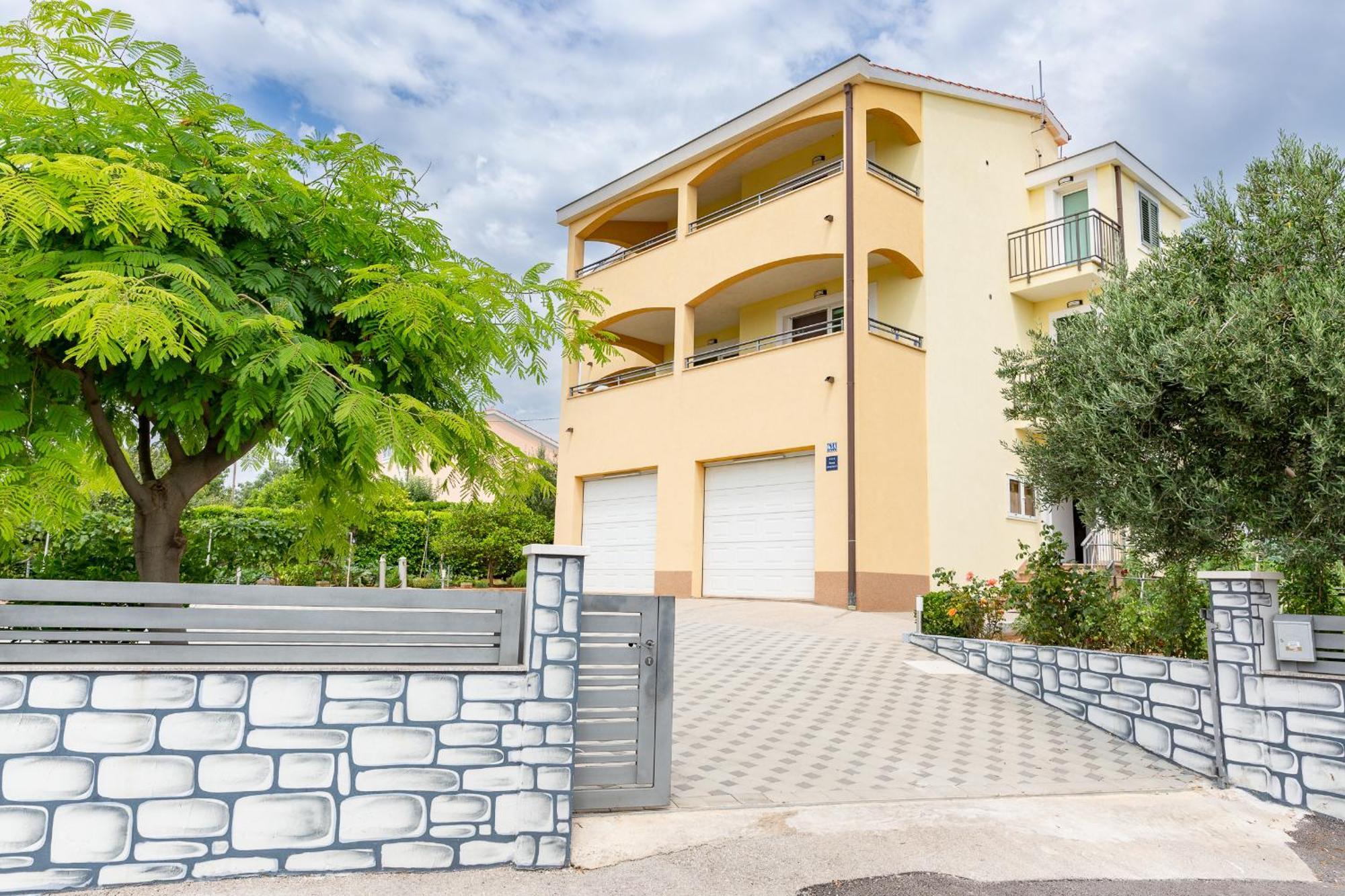 Apartman Milka Kaštela Exterior foto